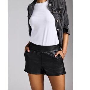 Commando Faux Leather Relaxed Short